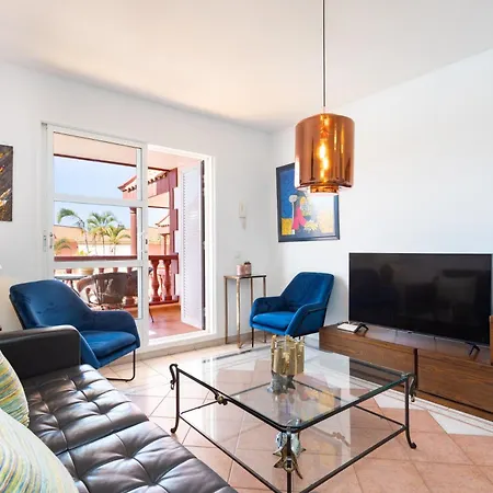 Two Modern And Bright Near El Duque Apartamento