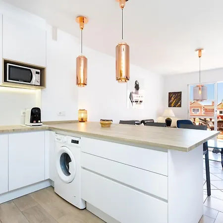 Two Modern And Bright Near El Duque Apartamento *